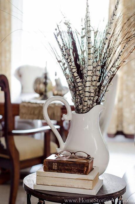 Simple Ways to Spruce Up for Fall fall decorating vignette