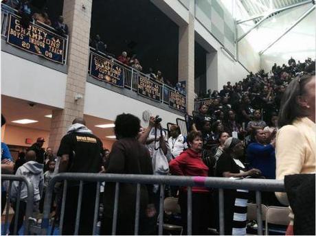 Mainly black crowd walks out on Obama at Democratic campaign rally crowd walks out on Obama speech