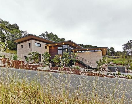 David Easton Rammed Earth house facade in Napa, California Rammed-earth home facade