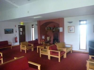 Backpacking in Northern Ireland: Staying in the Bushmills Hostel, North Coast Spacious lounge to relax in.