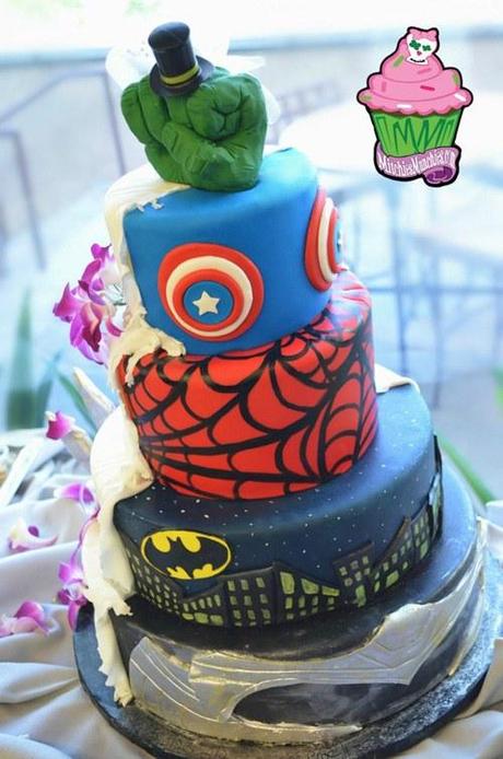 superhero-wedding-cake-2