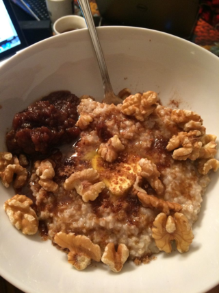 31 Days of Halloween- Oatmeal and Homemade Apple Butter!