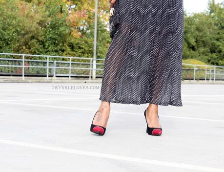 Today I'm Wearing: Textures With Hints Of Red Today I'm Wearing: Textures With Hints Of Red