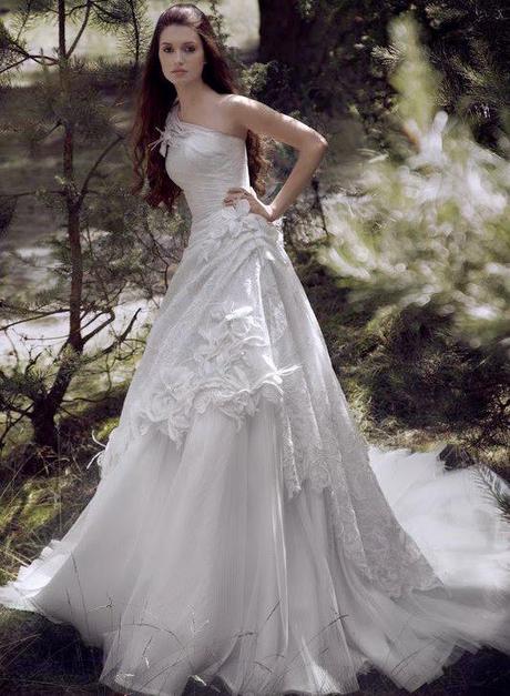 Personal Favorites and Pretty Wedding Dresses from WeddingShe