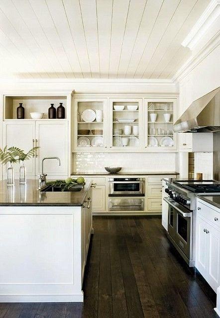 The Perfect White Paint ((Benjamin Moore Cloud White) and One To Absolutely Avoid The Perfect White Paint ((Benjamin Moore Cloud White) and One To Absolutely Avoid