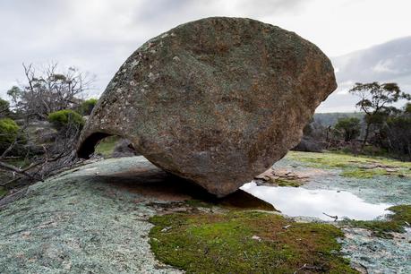 balancing boulder mount kooyoora