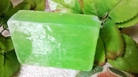 Fuschia Aloe Vera Natural Handmade Soap Review Fuschia Aloe Vera Natural Handmade Soap Review