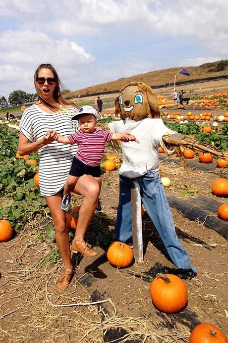 Kelly-and-Paxton-in-a-pumpkin-patch