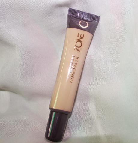 Oriflame The ONE IlluSkin Concealer Fair light: Review and Swatches