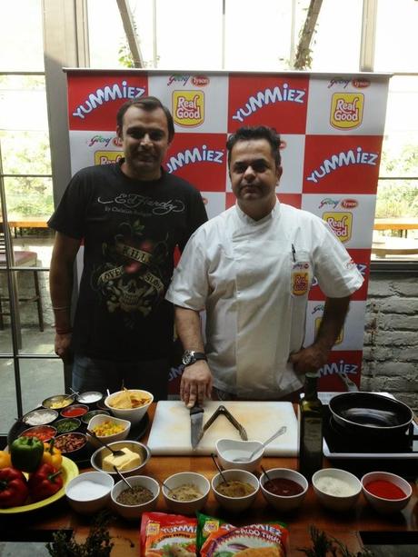 Simple Bytes - #RealGoodBrunch with Chef Vicky Ratnani @ Harry's Khan Market