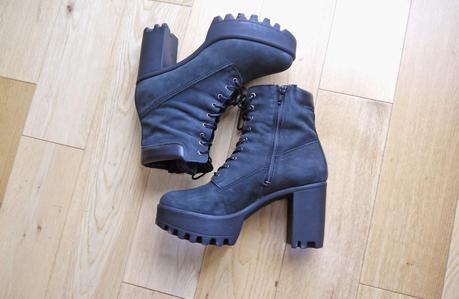 New Look Black Leather Cleated Sole Lace Up Shoe Boots 