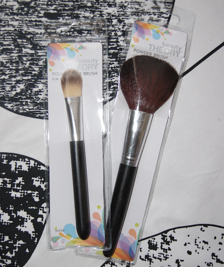 Beauty Theory Brushes Keeping 3B's Makeup Flawless Beauty Theory Brushes Keeping 3B's Makeup Flawless