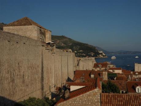 P8110652 ”アドリア海の真珠” ドゥブロヴニク・城壁から臨む/ Dubrovnik, Pearl of the Adriatic, sight from the castle walls
