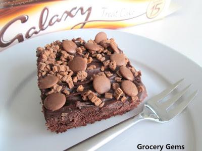 New Mars Cakes: Galaxy Treat Cake and Mars Cake Bars