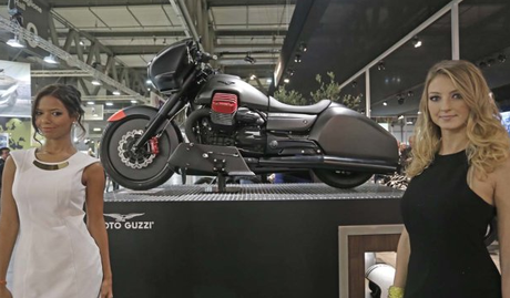 The Moto-Guzzi-MGX-21 Prototype is a Charmy Cruiser Moto-Guzzi-MGX-21