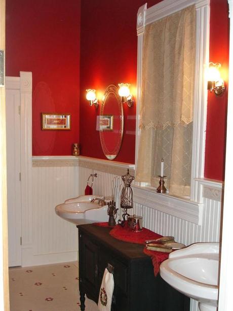 Two Colored Walls In Bathroom