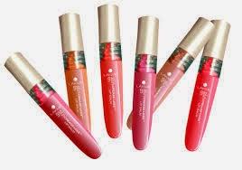 Use Lakme 9to5 Crease-Less Lip Balm to Make Your Lips Crease-Free