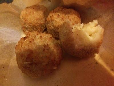 Today's Review: Domino's Mac 'N' Cheese Bites Today's Review: Domino's Mac 'N' Cheese Bites