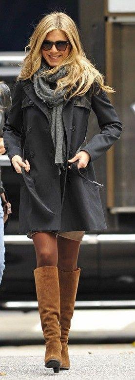 Nobody wears neutrals better than Jen Aniston.