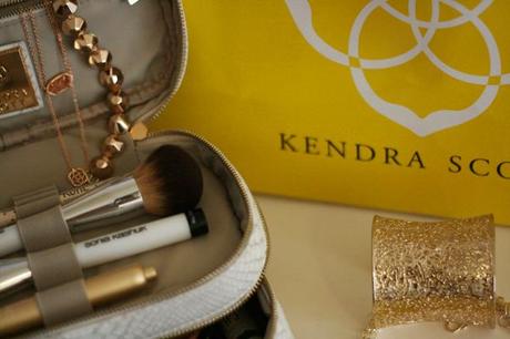 HOLIDAY TRAVEL WITH KENDRA SCOTT