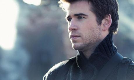 Liam-Hemsworth-In-The-Hunger-Games-Mockingjay-Part-1-Images