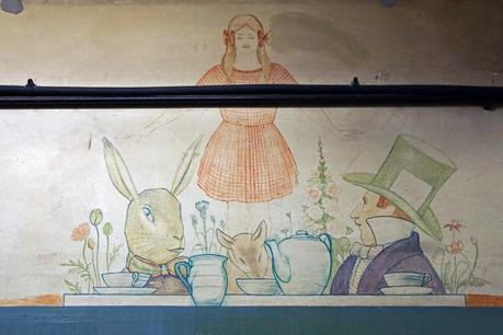 Murals in and out: Camberwell Library and Bath House