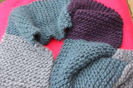 Knitting an ombre colour block scarf ombre color block scarf knitting project-10