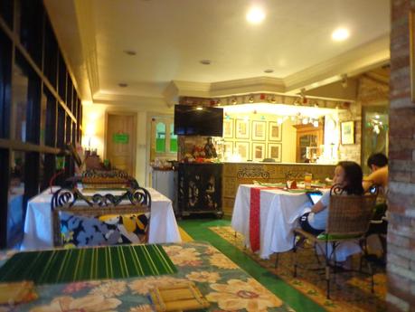 Hotel Review: Respite in Roxas President's Inn, Capiz
