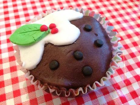 christmas pudding cupcake recipe and method easy to follow make with kids