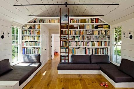 Super dreamy, never-want-to-leave home libraries.