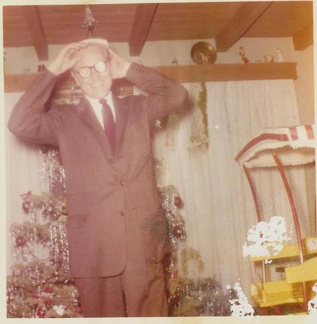 Here are some of my favorite vintage pictures from Christmas past.