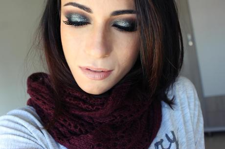 New Year's Eve 2015 Glittery Smokey Eye Makeup Tutorial New Year's Eve 2015 Glittery Smokey Eye Makeup Tutorial