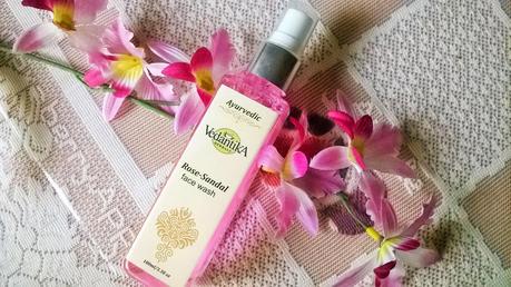 Vedantika Herbals Rose-Sandal Face Wash Review