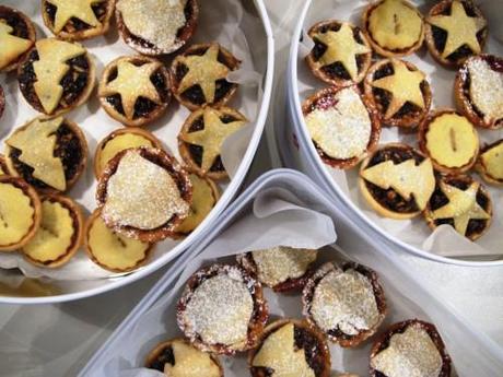 Why making fruit mince pies will be the death of you – part 2 (the pastry)