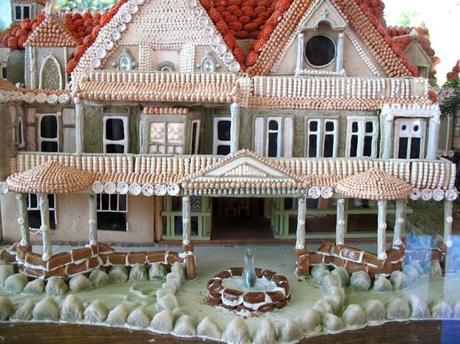 Gingerbread house A THANKFUL CHRISTMAS with NO PAJAMA DRAMA