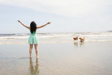 sage_teal_guess_dress_beach