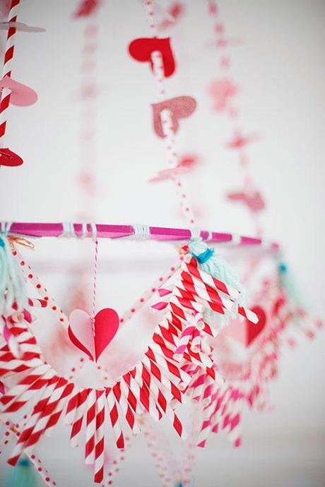 Valentine's Day pajaki chandelier