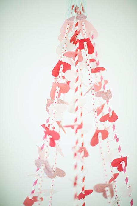Valentine's Day pajaki chandelier
