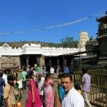Leaving the temple: in the courtyard