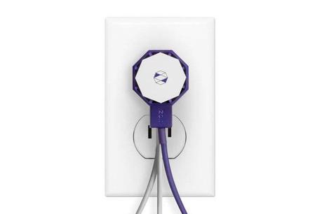 CES 2015 – Zolt Universal Laptop Charger & USB Dock CES 2015 - Zolt Universal Laptop Charger & USB Dock 2