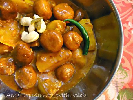 Chhanar/Paneer Kofta Curry (Cottage Cheeseballs Curry)