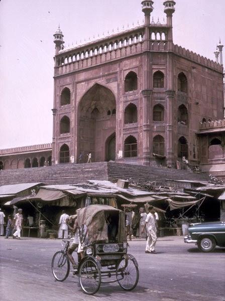 THE PINK CITY OF JAIPUR, INDIA:  from the Memoir of Carolyn T. Arnold