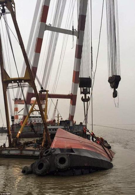 22 feared dead in tug boat capsize tragedy in China's Yangtze river