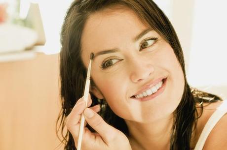 Quick fix for thinning eyebrows Quick fix for thinning eyebrows