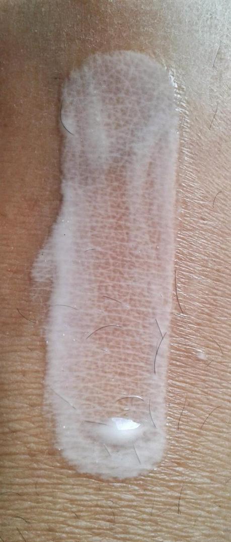 Organic Therapie Insta Clear Marks Serum Review Organic Therapie Insta Clear Marks Serum Review