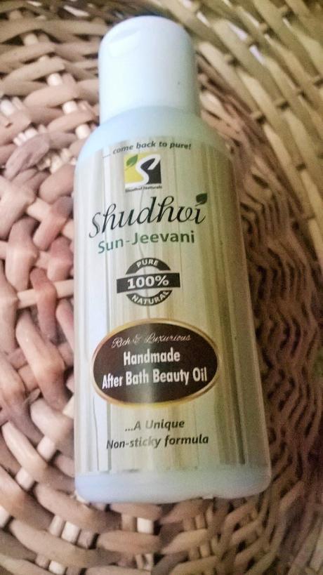 Shudhvi Sun-Jeevani Handmade After-Bath Oil Review Shudhvi Sun-Jeevani Handmade After-Bath Oil Review