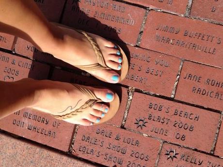 holy canoli. Florida-Keys-2015-Vacation-Ocean-Beach-Bay-Tropical-Islamorada-Bricks-Rainbows-Sandals-Foot-Tattoo-Wave-Blue-Nail-Polish-Essie