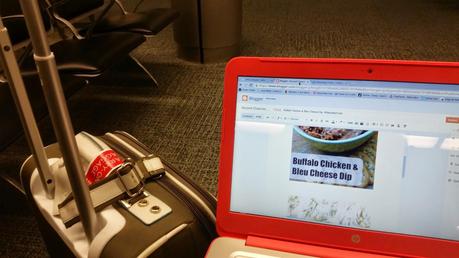 Blogging at the airport Life Lately: L.A. Edition