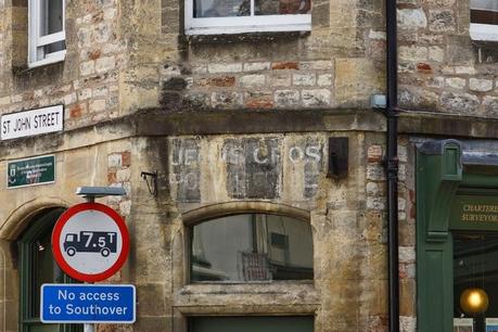 Ghost signs (114): Victorian correspondence