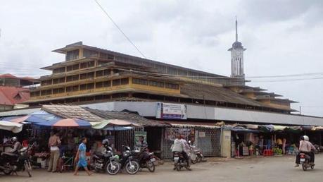 The Laid Back Vibe & Old Colonial Charm of Battambang
